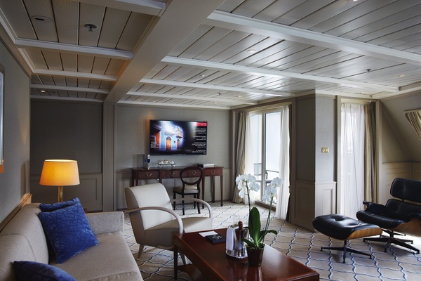 Silversea Cruises Silver Wind Grand Suite Living Room 1 ©Silversea Cruises Ltd.jpg